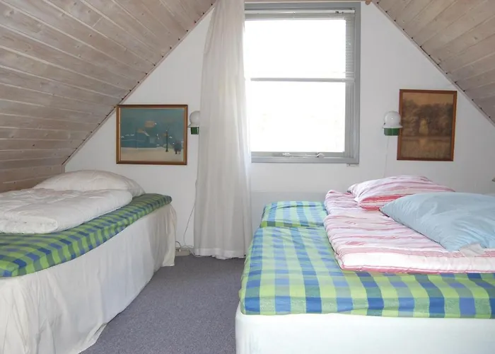 Vibevaenget I Nyaraló *